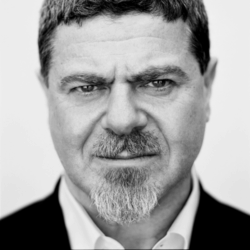Gustavo Santaolalla (portrait)